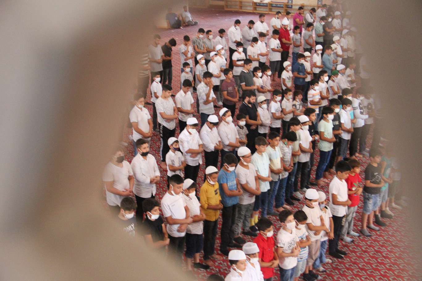 Adana'da yüzlerce çocuk "Hayat Namazla Güzeldir" etkinliğine katıldı